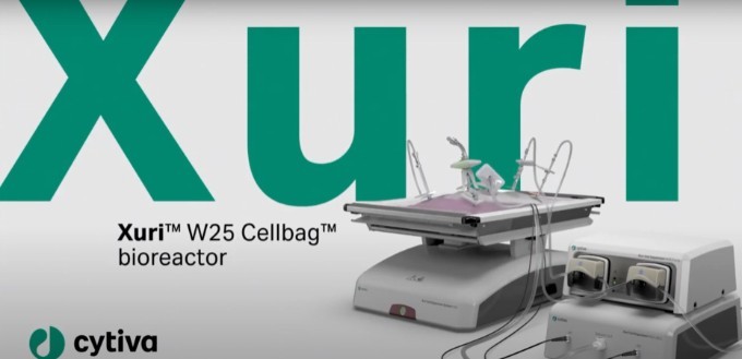 Xuri™ W25 Cellbag™ bioreactor